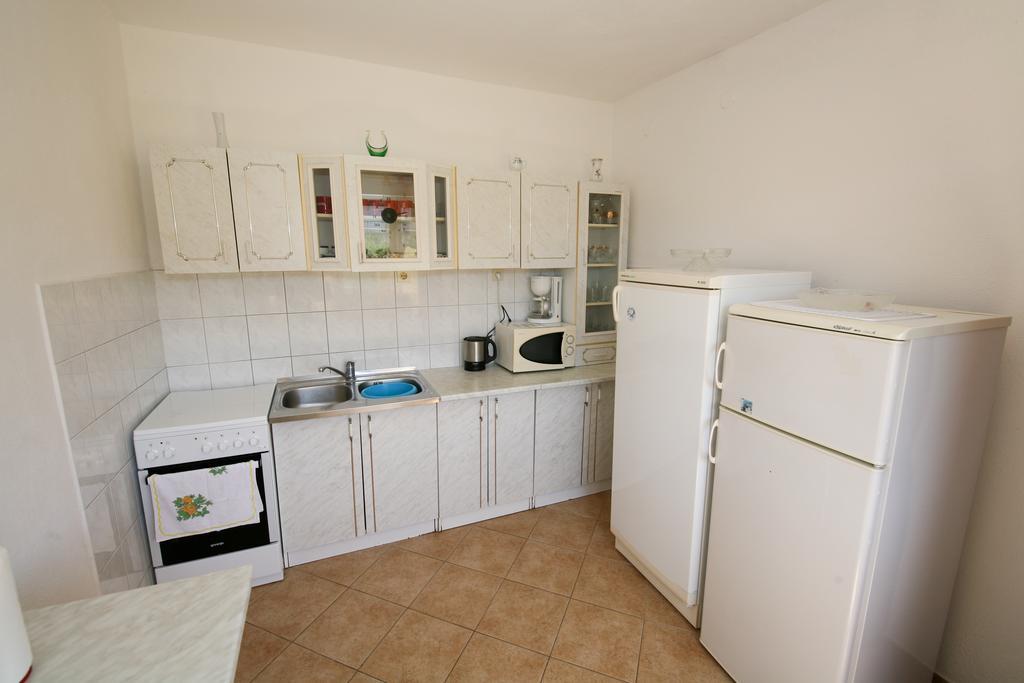 Apartment Merica สลาทิเน ภายนอก รูปภาพ